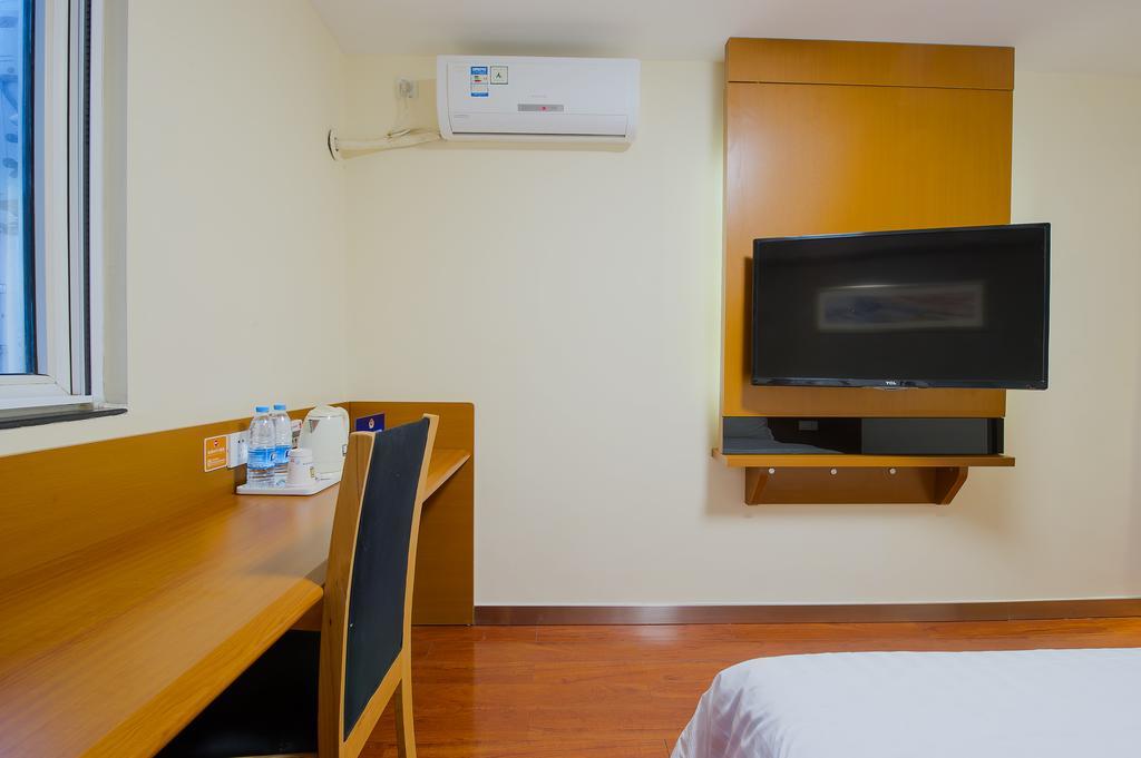 Hotel 7Days Premium Guilin Seven Star International Exhibition Center Zimmer foto