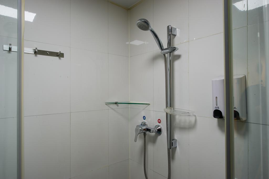 Hotel 7Days Premium Guilin Seven Star International Exhibition Center Zimmer foto