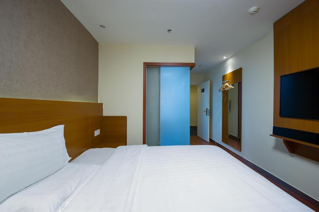 Hotel 7Days Premium Guilin Seven Star International Exhibition Center Zimmer foto